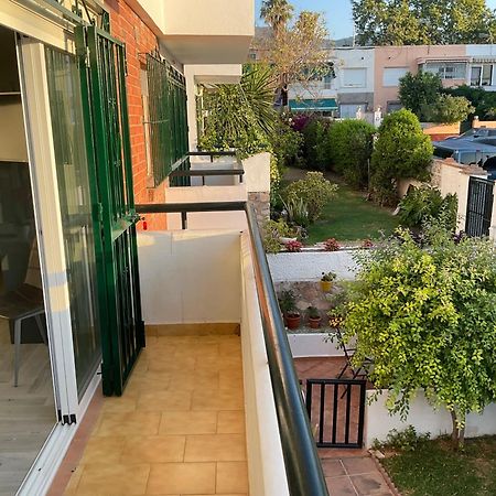 Appartement Moderne Pour 6 Adultes Benalmádena Esterno foto