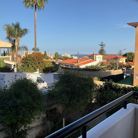 Appartement Moderne Pour 6 Adultes Benalmádena Esterno foto