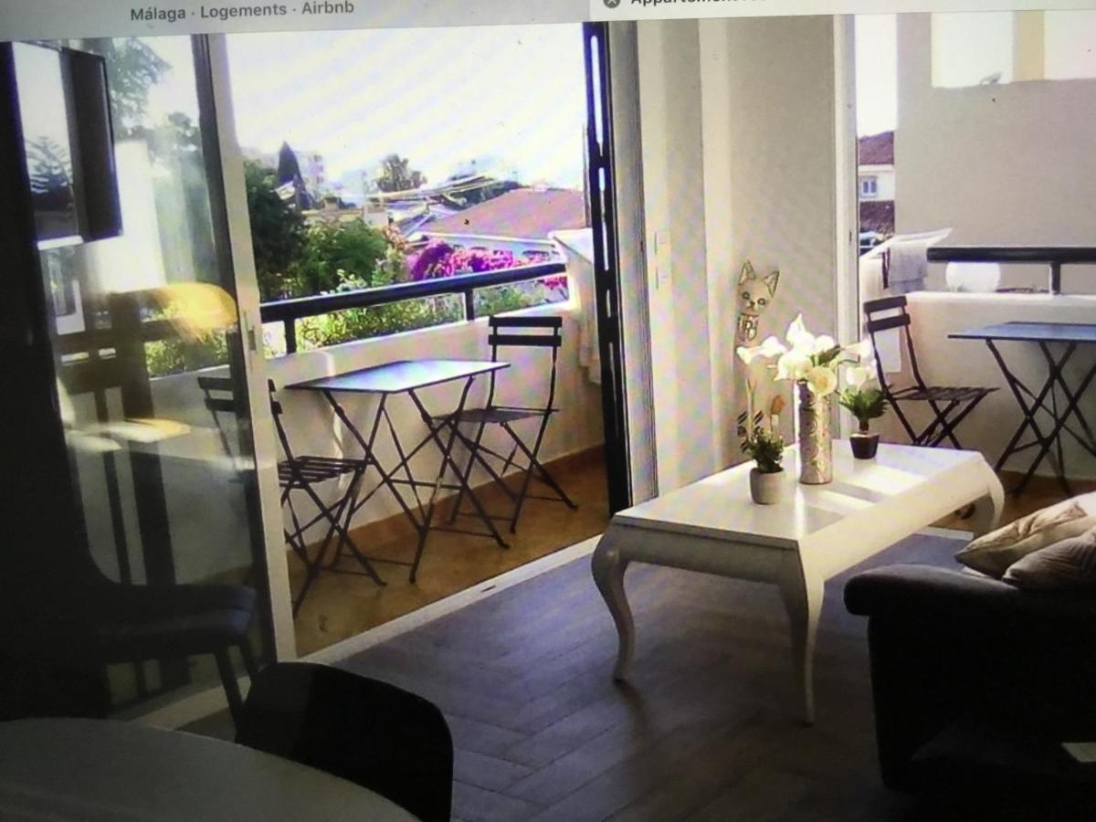 Appartement Moderne Pour 6 Adultes Benalmádena Esterno foto