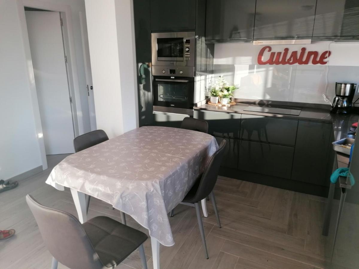 Appartement Moderne Pour 6 Adultes Benalmádena Esterno foto