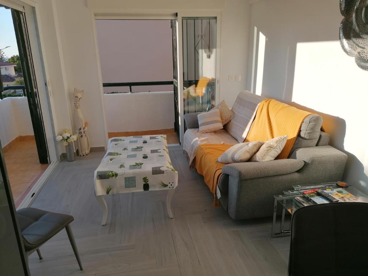 Appartement Moderne Pour 6 Adultes Benalmádena Esterno foto