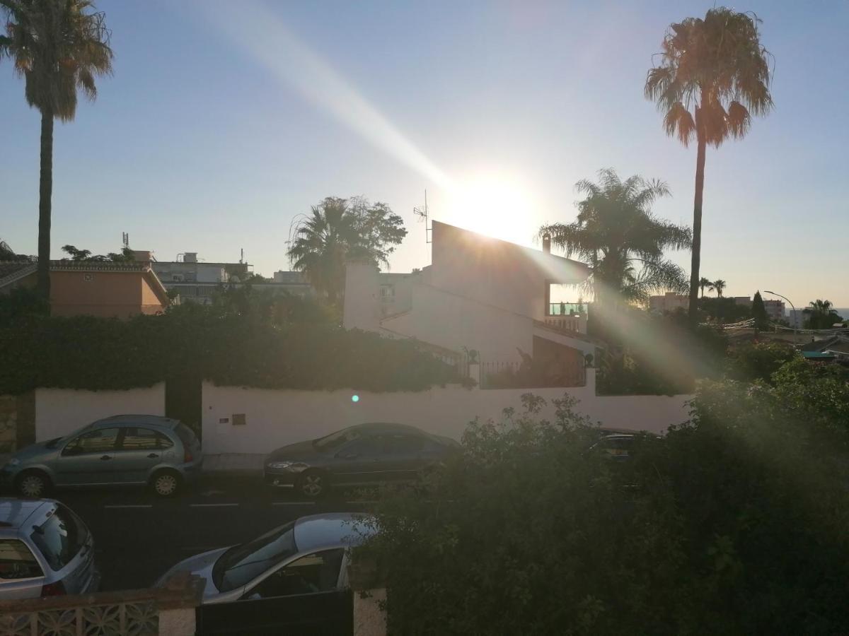 Appartement Moderne Pour 6 Adultes Benalmádena Esterno foto